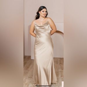 NWT Champagne Revelry Skye Satin Bridesmaid Dress Never worn Size 22